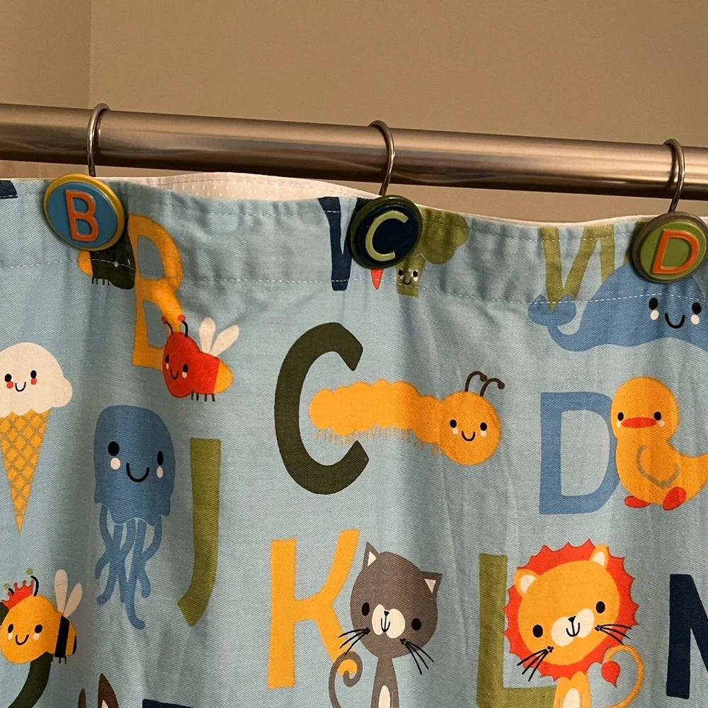 Circo Animal Alphabet Cloth unlined shower curtain Incl matching shower rings